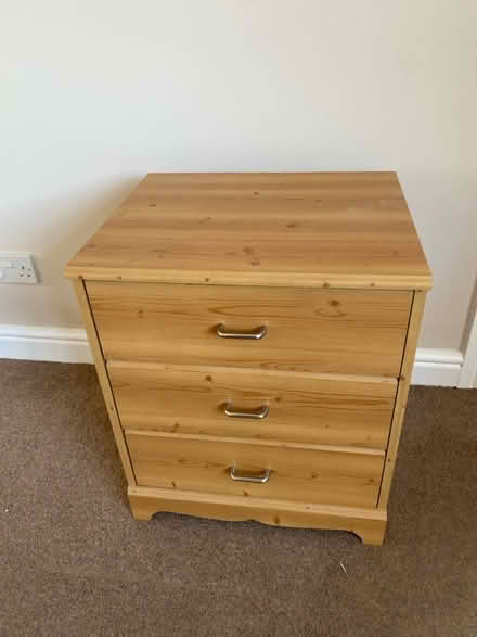 Photo of free Set of drawers (West End, SO30) #1