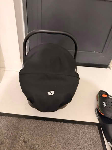 Photo of free Car seat (SE11) #3