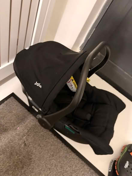 Photo of free Car seat (SE11) #1