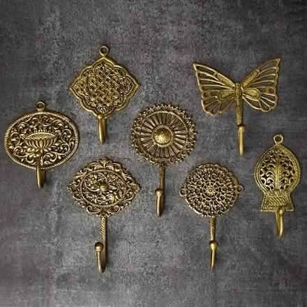 Photo of 3-4 decorative metal hooks (Overbrook) #4