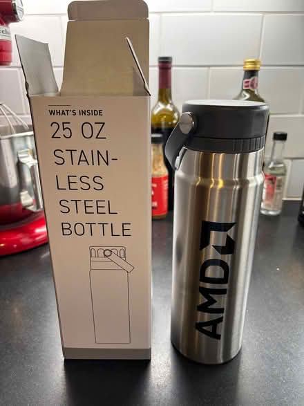 Photo of free 25 oz stainless steel bottle (Redwood City, Mt. Carmel) #1