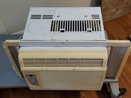 Photo of free noma window air conditioner (Carleton Place) #1