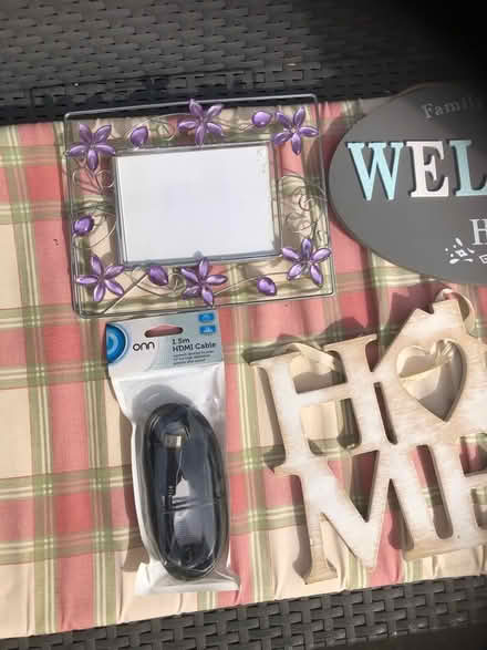 Photo of free Photo frame signs etc (Gracemount EH17) #3