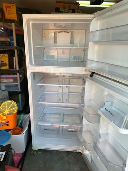 Photo of free DAEWOO Frige (Coral Springs) #2