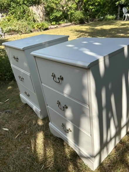 Photo of free 2 White bedside tables (KT23 Great Bookham) #3