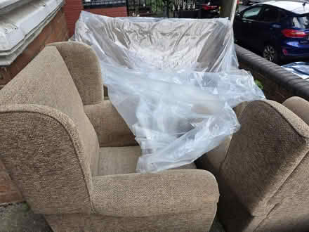 Photo of free 3 Piece Furniture Free Giveaway (Handsworth B21) #1