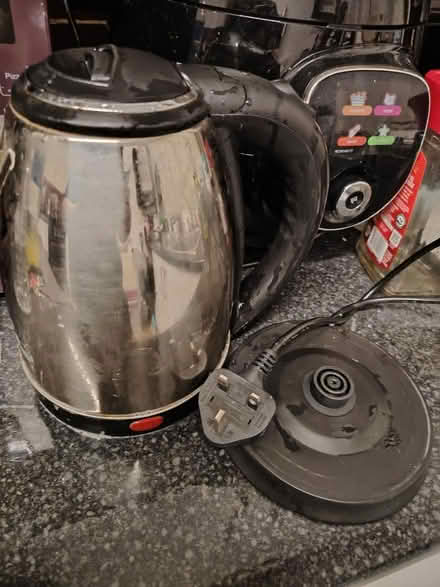 Photo of free Kettle works perfect (L17) #2
