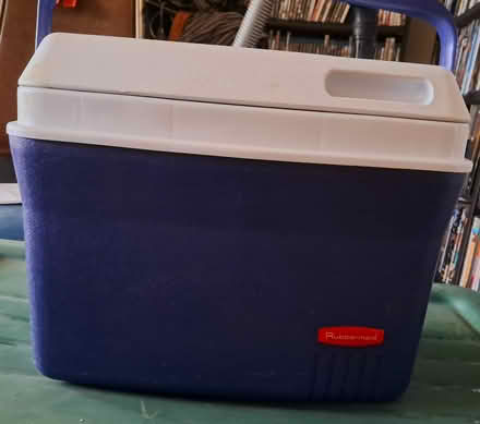Photo of free lunch cooler (Bayshore) #1