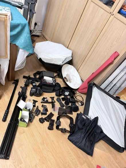 Photo of free Photography equipment (Hatfield AL10) #1