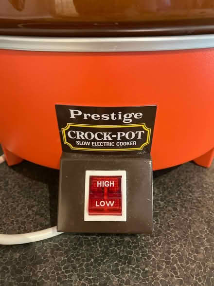 Photo of free Prestige slow cooker (Romsey CB1) #2