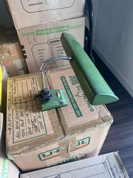 Photo of free Vintage desk lamp (Hollywood) #1
