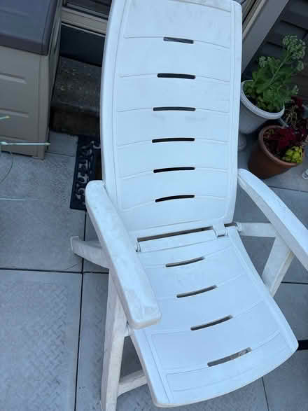 Photo of patio chair cushion (L5L 5P5) #2