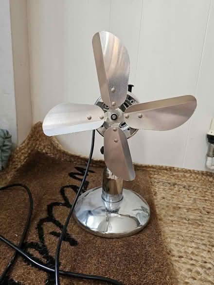 Photo of free 3 Speed Fan (Surbiton, KT6) #1
