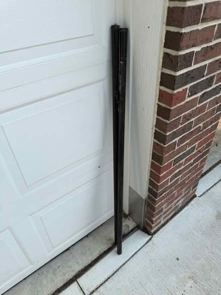 Photo of free Pair Yakima round bars (Stonebridge) #1