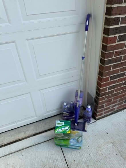 Photo of free Swifter wetjet mop and liquid (Stonebridge) #1