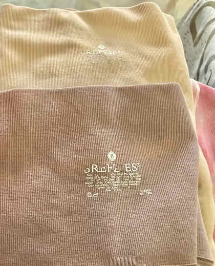 Photo of free Bag of Ladys items Scarf XL Briefs+ (Chelsea) #3