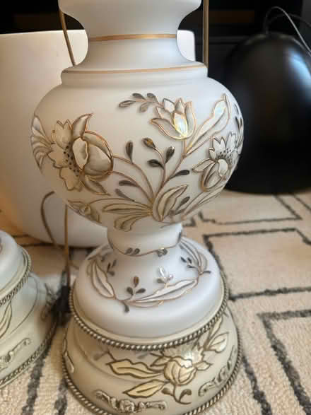 Photo of free 2 Vintage Glass Lamps (Rego Park) #3