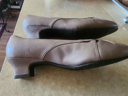 Photo of free Size 7 shoes (Yonge and Sheppard) #2