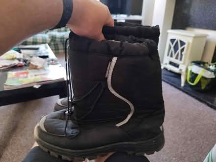 Photo of free Comfy snow shoes (York) #1