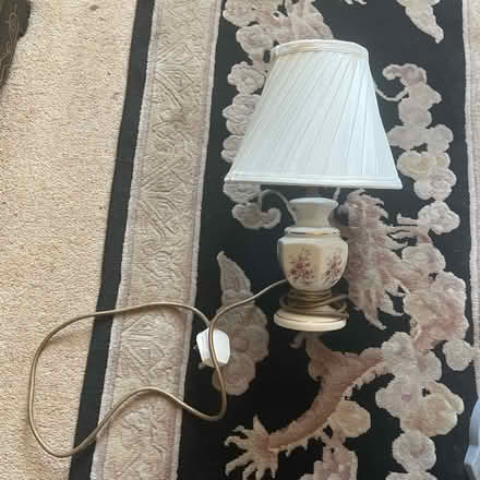 Photo of free Vintage Porcelain Lamp (BH23) #2