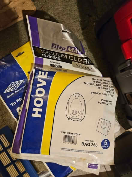 Photo of free Hoover Capture Cylinder Vacuum cleaner (Loughborough LE11) #4