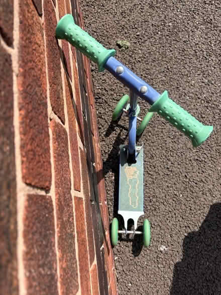 Photo of free Kids scooter (Manor castle, S2) #2