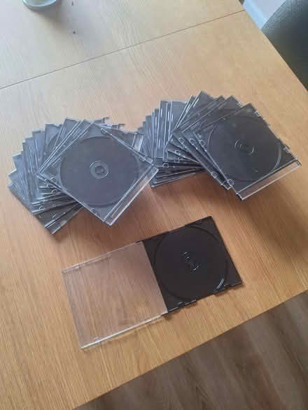 Photo of free slimline CD/CD-R cases (Bedhampton PO9) #1