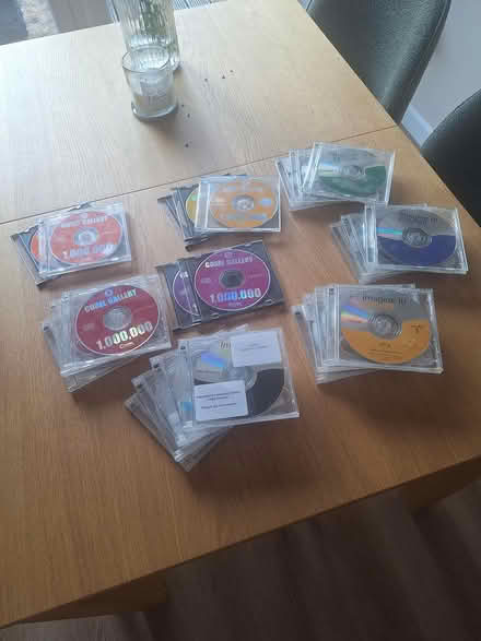 Photo of free PC Image/font Discs Library (Bedhampton PO9) #1
