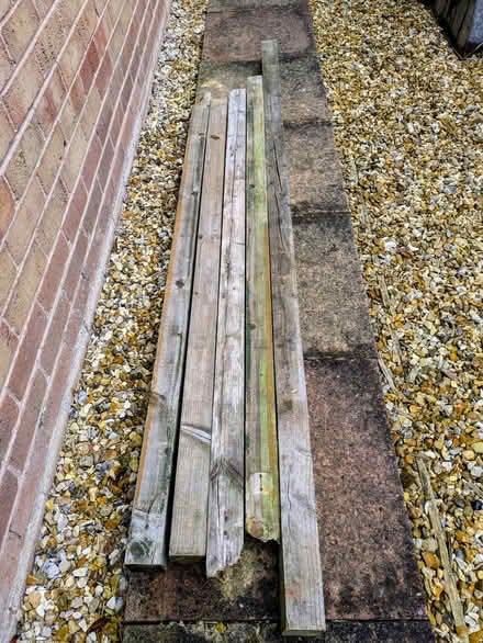 Photo of free 5 used fence posts (Upton CH2) #1
