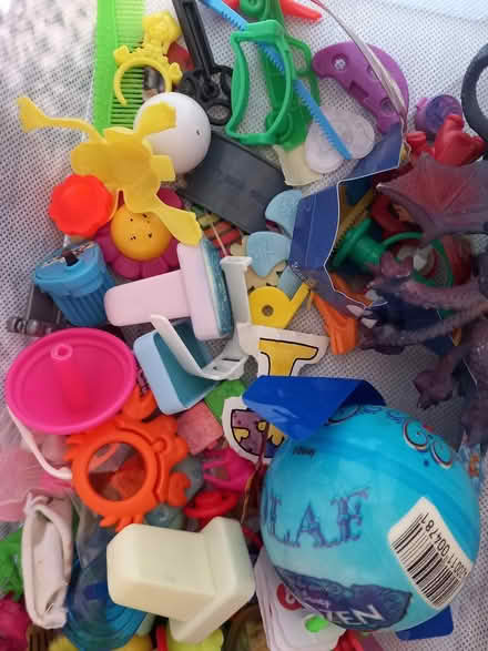 Photo of free random kids toys (RG6 near Palmer Park) #2
