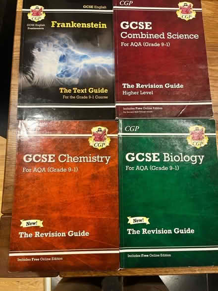 Photo of free GCSE books (Heston) #2