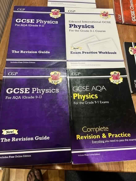 Photo of free GCSE books (Heston) #4