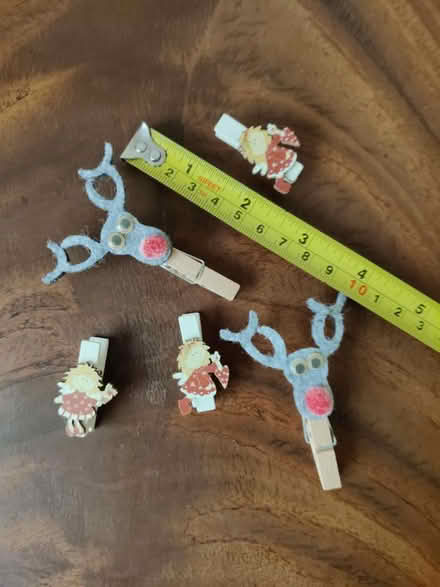 Photo of free Christmas card pegs (Jericho OX2) #1