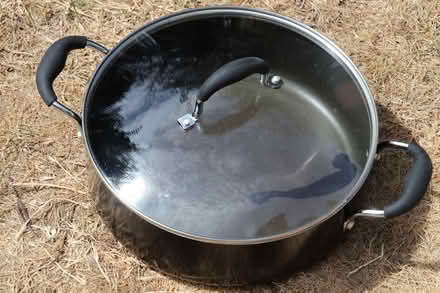 Photo of free ProCook Gourmet 28 cm non stick saucepan (Knightsfield AL8) #1