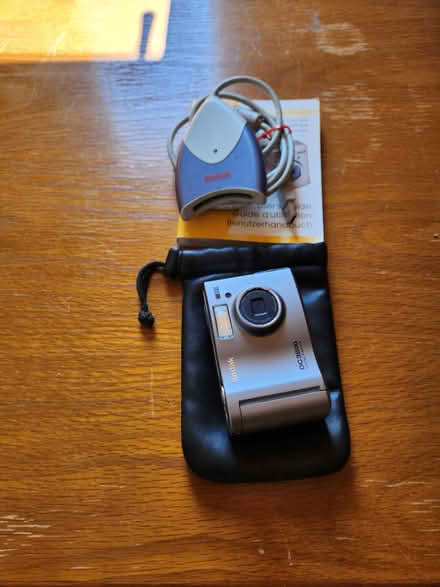 Photo of free Kodak DC380 digital camera (St Helens Chancery lane WA9) #1