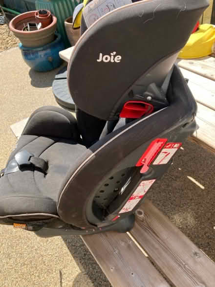Photo of free Joie 0-25kg front & rear car seat (Morden SM4) #1