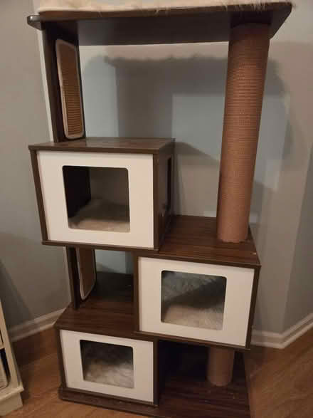 Photo of free Midcentury Modern Cat tree (Glenview near Northbrook) #1