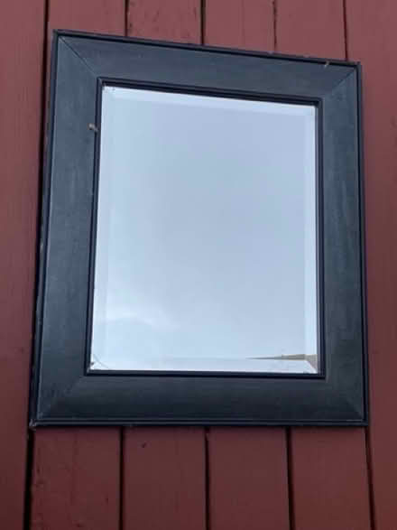 Photo of free Wall mirror (Livingston) #1