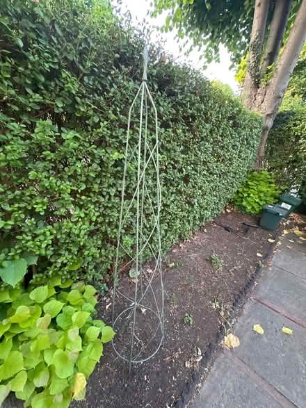 Photo of free Metal Garden Obelisk (N4) #1