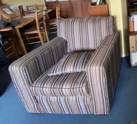 Photo of free Three piece lounge suite (Woodley RG5) #2