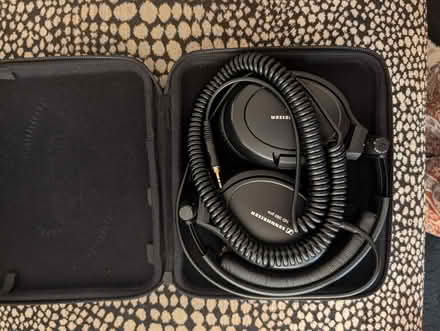 Photo of free Headphones (Hertford SG13) #2