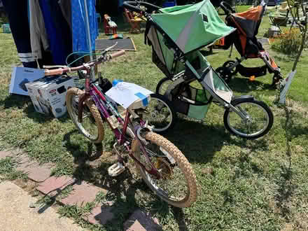 Photo of free Free Garage Sale in Hillandale (Hillandale) #4