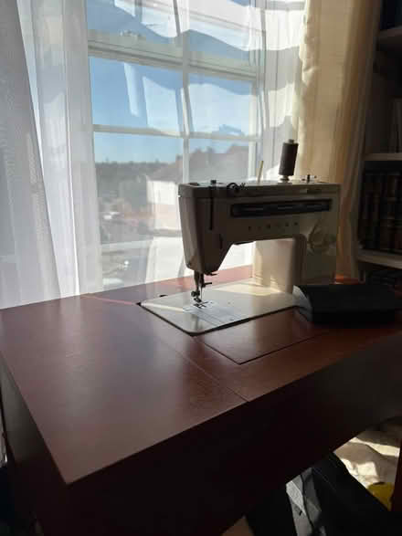 Photo of free Singer 514 table sewing machine (Enfield EN1) #1
